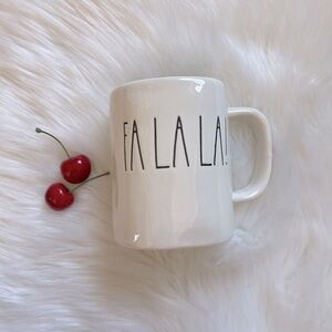 🎄Brand New Rae Dunn Fa La La La Mug NWT